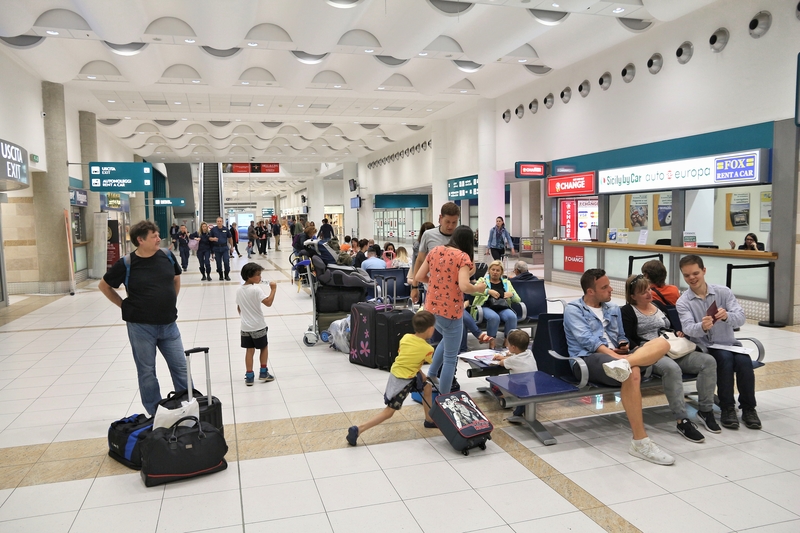 Bari Airport is located 8 km from Bari city centre.